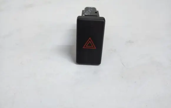 Toyota Avensis T250 Hazard light switch 157963