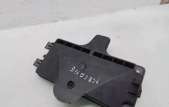 Renault Megane II Other engine bay part 665466P