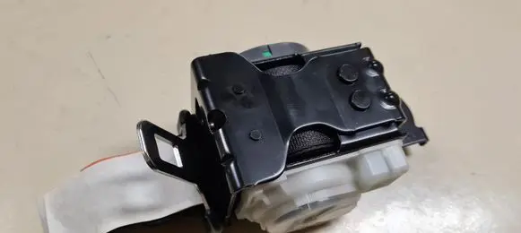 Subaru Outback Middle seatbelt (rear) C7466 07462
