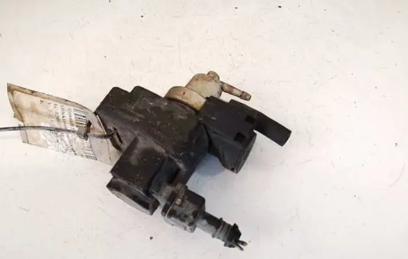Nissan Primera Turbo solenoid valve 36611200