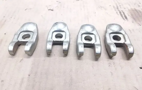 Renault Megane III Fuel Injector clamp holder