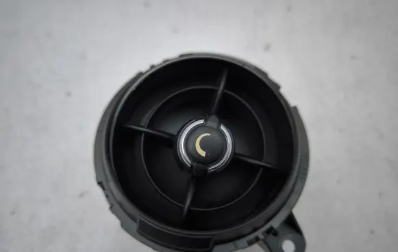 Mini Cooper Countryman R60 Dash center air vent grill 9813050