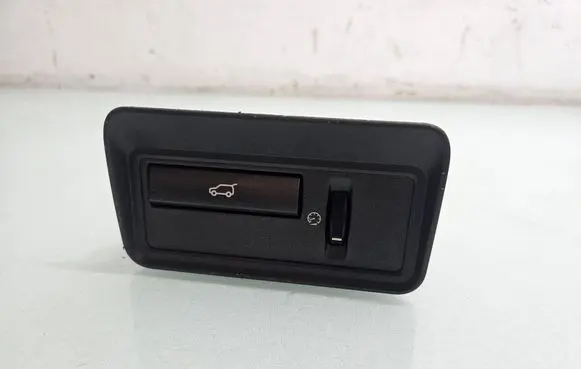 Land Rover Evoque I Tailgate opening switch BJ3211654BB