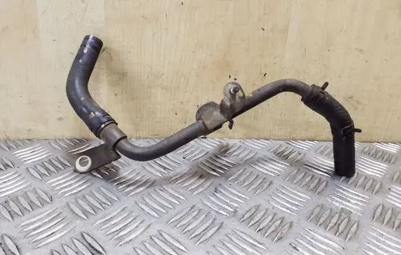 Toyota RAV 4 (XA20) Engine coolant pipe/hose