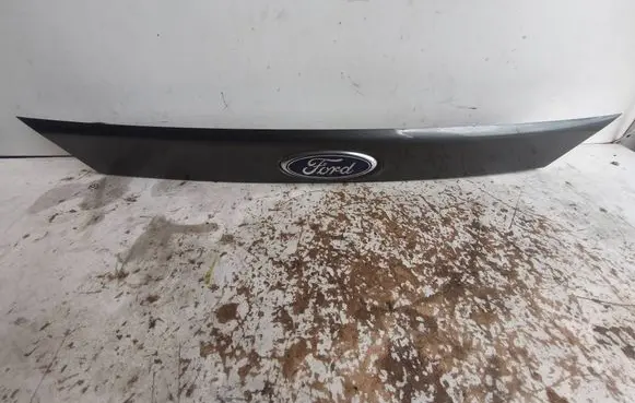 Ford Focus Trunk door license plate light bar BM51N43404AOW BM51N43404A0W 11377000