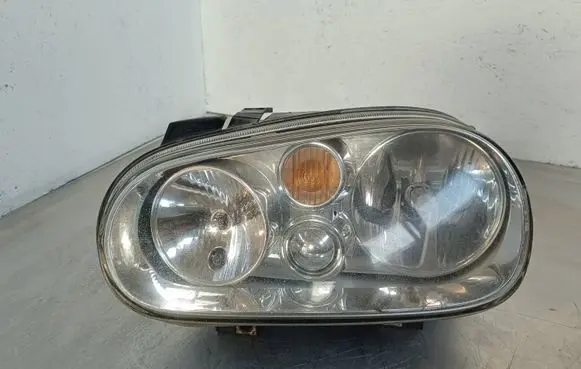 Volkswagen Golf IV Headlight/headlamp