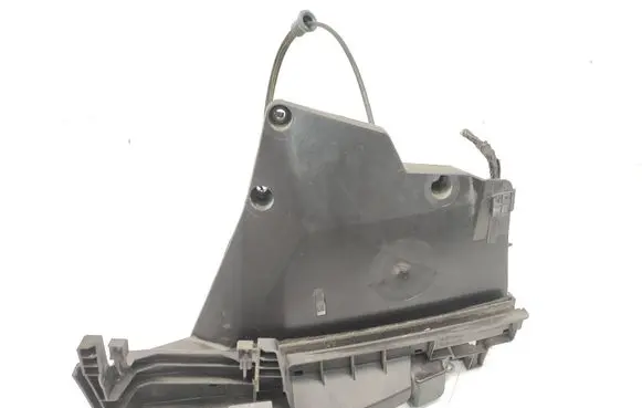 Volvo XC60 Front door lock 240021300