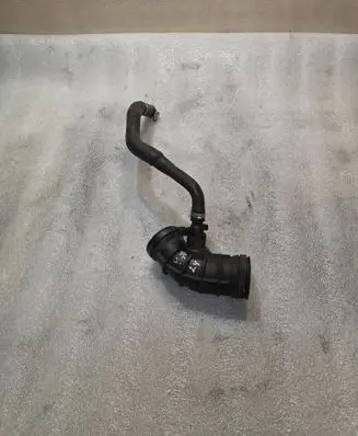 Volvo XC70 Turbo air intake inlet pipe/hose 30636854