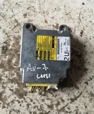 Toyota Avensis T250 Airbag control unit/module 8917005190