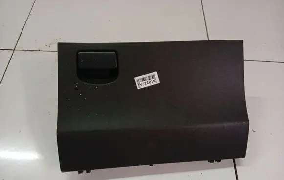 Toyota Yaris Glove box 555510D060 55551-0D060