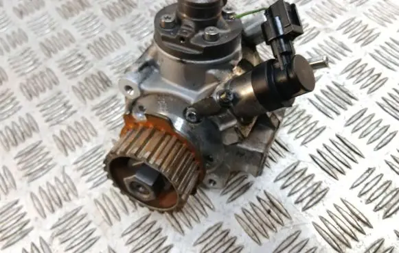 Ford Focus Fuel injection high pressure pump 00445010592 9811347280