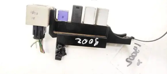 Toyota Avensis T250 Fuse box set 9008087019 90080-87019