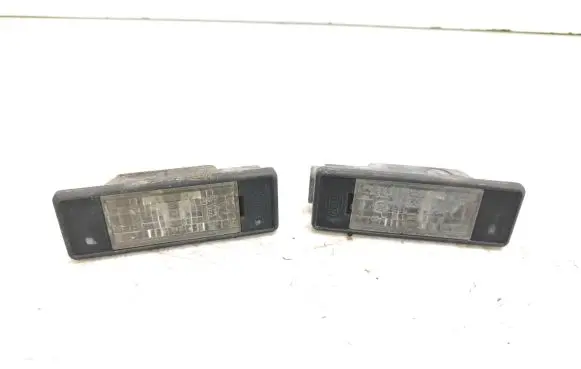 Peugeot 407 Number plate light