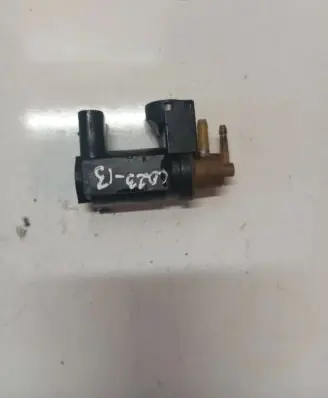 Volvo V70 Turbo solenoid valve 31339808