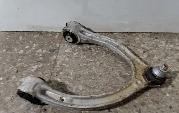 Mercedes-Benz C W205 Front lower control arm/wishbone