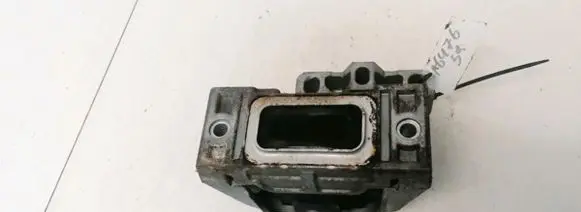 Volkswagen Golf IV Engine mount bracket 1J0199262BE