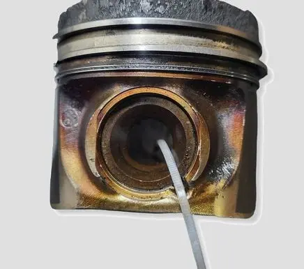 Volvo S60 Piston D5204T7