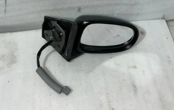Nissan Almera Tino Front door electric wing mirror