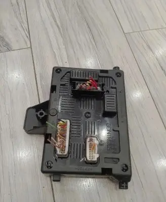 Renault Clio III Other control units/modules 8200652285A