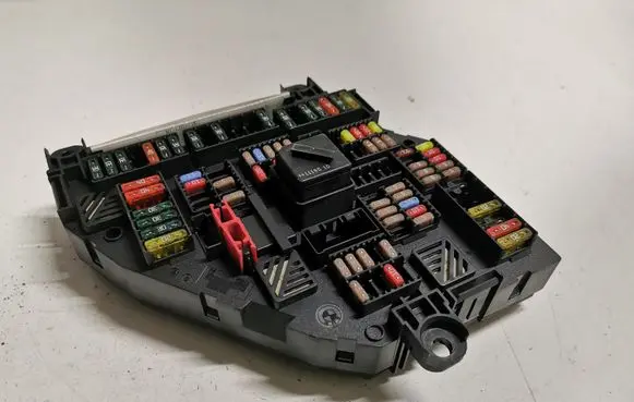 BMW 7 F01 F02 F03 F04 Fuse module 9234424