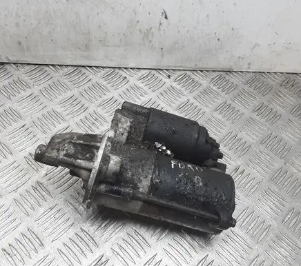 Ford Focus Starter motor F8RU1H3108