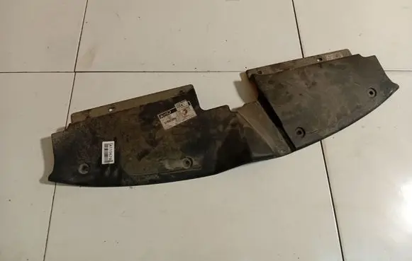 Citroen C4 Grand Picasso Engine bonnet/hood lock trim molding 9654195380