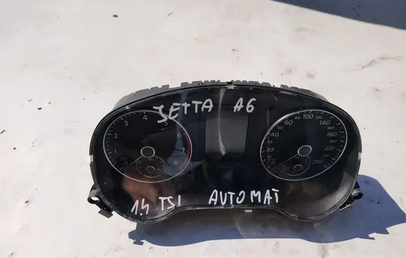 Speedometer (instrument cluster)