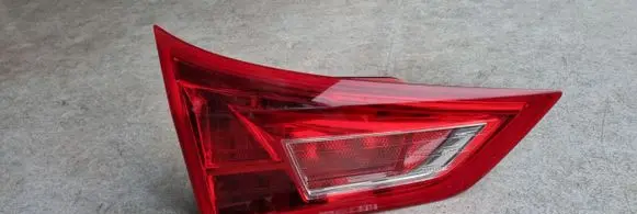 Toyota Auris E180 Tailgate rear/tail lights