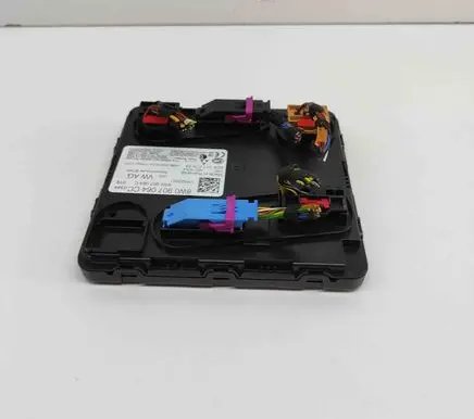 Audi A5 Central body control module 8W0907064C 5DK01107923