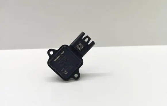 BMW 5 E60 E61 Mass air flow meter 7551638 755163802 13627551638