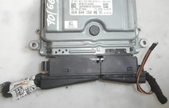 Mercedes-Benz B W245 Engine control unit/module A6401500891 1039S15059 0281013555
