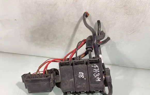Skoda Fabia Mk2 (5J) Fuse box set 5j0937548
