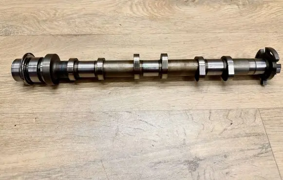 Audi A8 S8 D4 4H Camshaft 06E109101BP LEWY