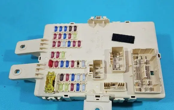 KIA Sportage Fuse box set 91950-3W030 IMPRK1499939
