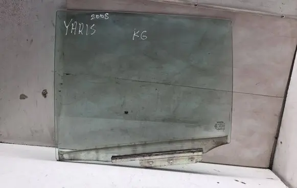 Toyota Yaris Rear door window glass 43R00048 DOT24M188AS2