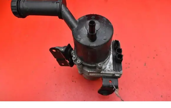 Peugeot 3008 I Power steering pump 9675811080