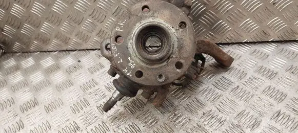 Volkswagen Transporter - Caravelle T4 Front wheel hub