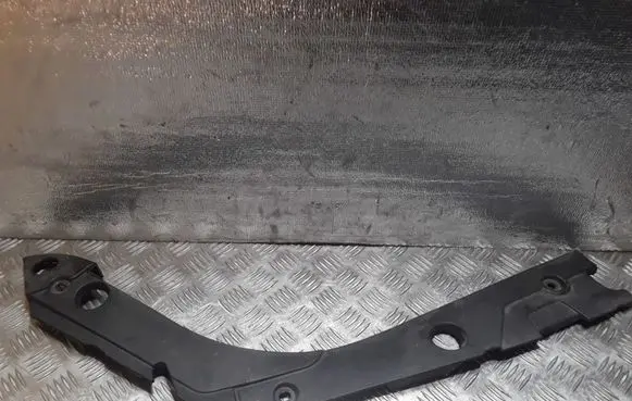 Top upper radiator support slam panel