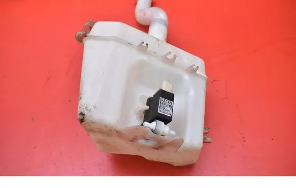 Hyundai Tucson JM Windshield washer fluid reservoir/tank 