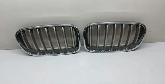 BMW X3 F25 Front bumper upper radiator grill 7210726 7237421