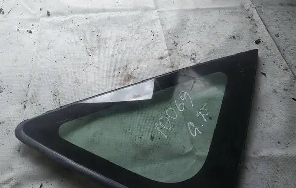 Toyota Prius (XW20) Rear side window AS2