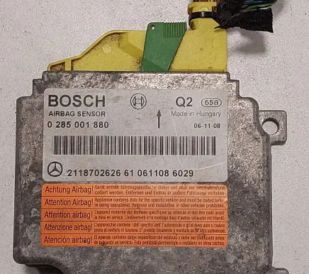 Mercedes-Benz E W211 Airbag control unit/module 2118702626 0285001880 610611086029