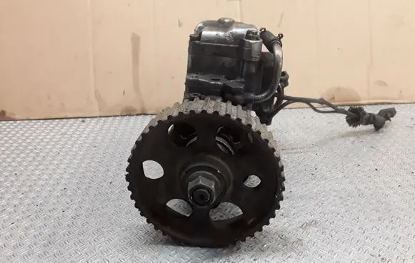 Audi A4 S4 B5 8D Fuel injection high pressure pump 0460404969 028130115A