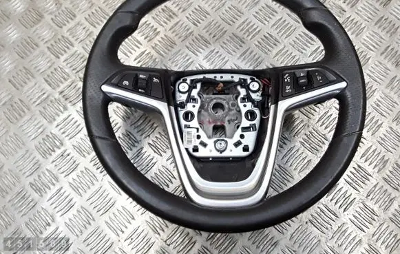 Opel Insignia A Steering wheel 13316540