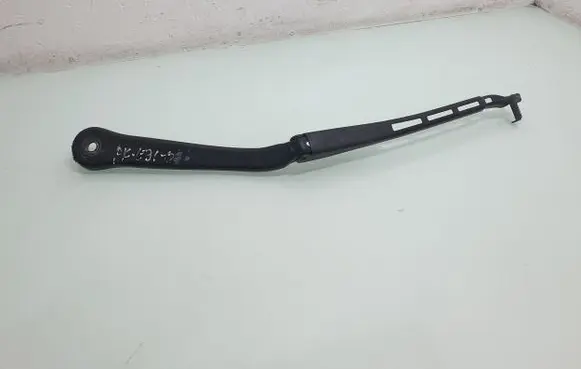 BMW 3 E90 E91 Front wiper blade arm