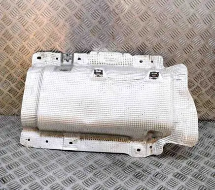 Maserati Levante Heat shield in engine bay 670031970