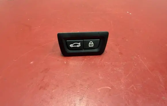 BMW X3 G01 Tailgate/boot open switch button 9275121 61319275121