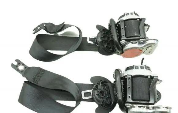 Skoda Superb B8 (3V) Front seatbelt 3V0857702B