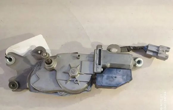 Lexus RX 450H Rear window wiper motor 8513048070