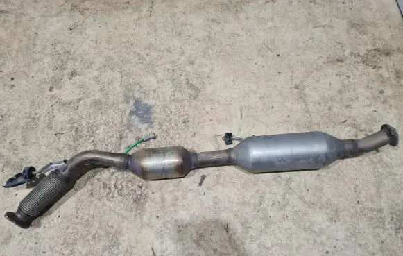 Lexus ES VII XZ10 Muffler/silencer 33125